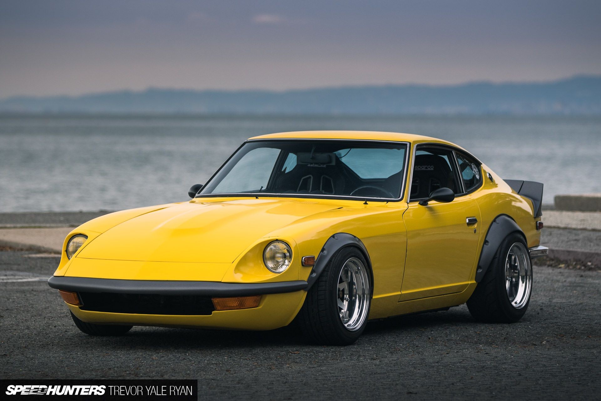 Cliquez sur l'image pour la voir en taille relle 

Nom : 		safe_image.php?d=AQBPnGnbmFmnKqqw&amp;url=http%3A%2F%2Fspeedhunters-wp-production.s3.amazonaws.com%2Fwp-content%2Fuploads%2F2018%2F03%2F30004532%2F2018-SH-Rebello-240Z-Trevor-Ryan_001.jpg&amp;_nc_hash=AQChQyYRV66gMKK4.jpg 
Affichages :	223 
Taille :		350,7 Ko 
ID : 			249086
