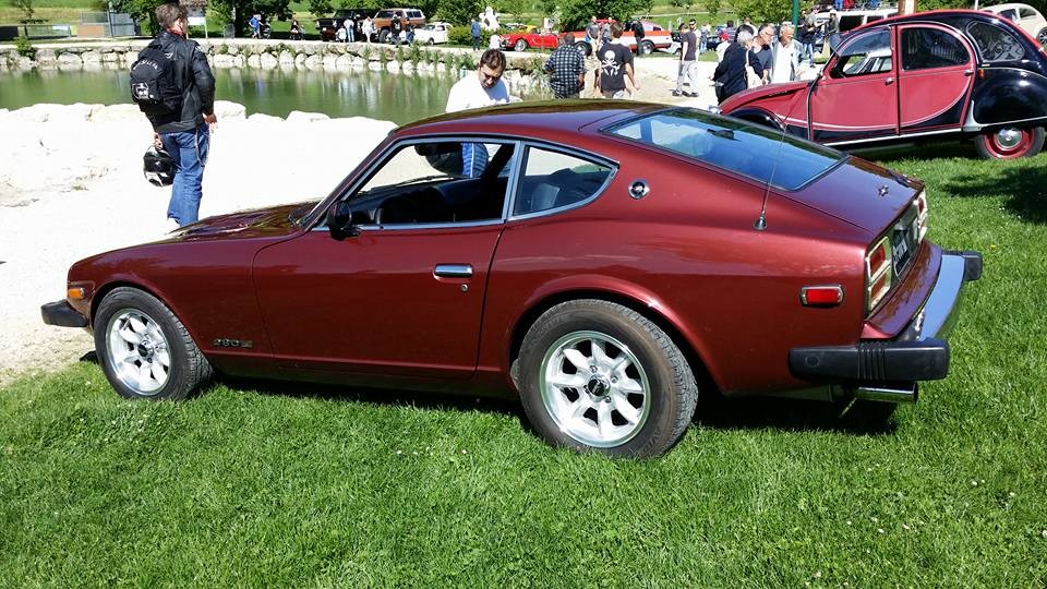 Cliquez sur l'image pour la voir en taille relle 

Nom : 		280z.jpg 
Affichages :	425 
Taille :		203,3 Ko 
ID : 			251288