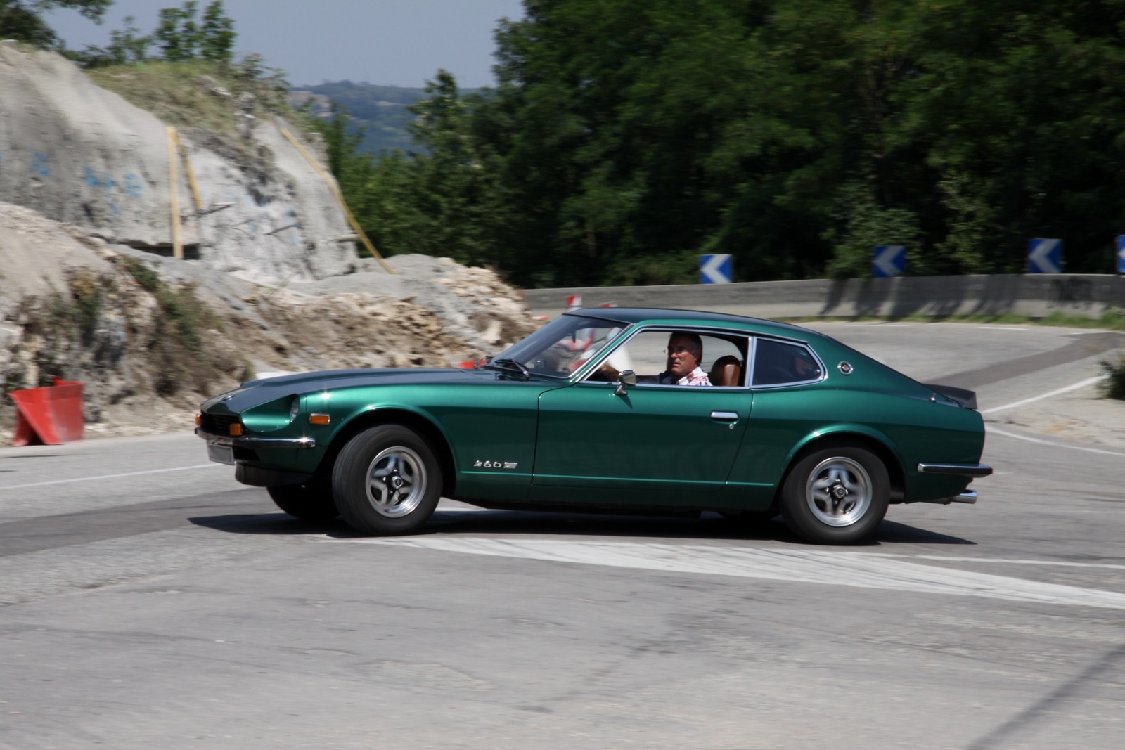 Cliquez sur l'image pour la voir en taille relle 

Nom : 		aux NISMODAYS juin 2010.jpg 
Affichages :	125 
Taille :		275,1 Ko 
ID : 			279586