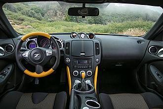 Cliquez sur l'image pour la voir en taille relle 

Nom : 		Nissan_370Z_Heritage_Edition_005.jpg 
Affichages :	388 
Taille :		257,3 Ko 
ID : 			285485